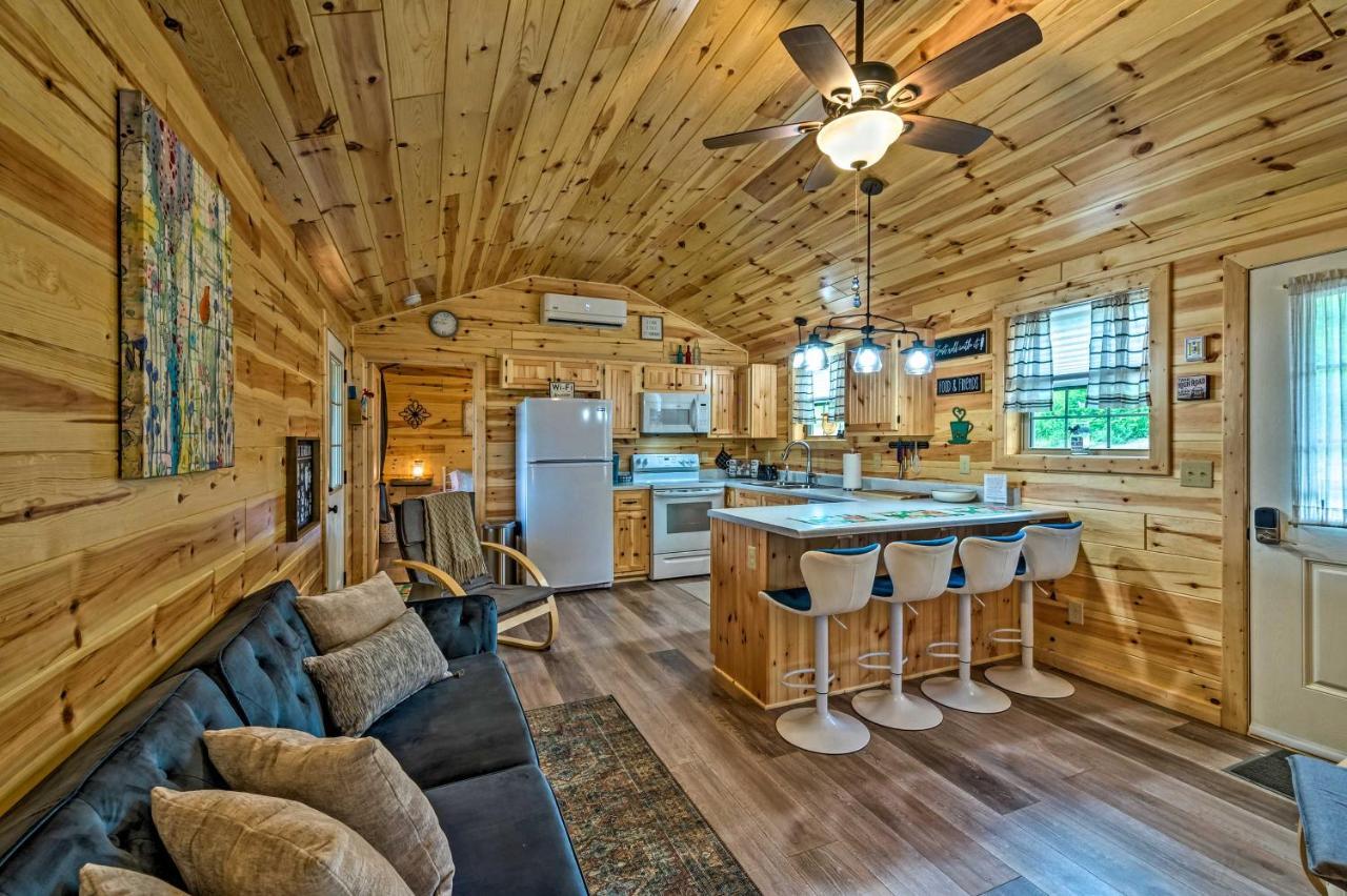 Cozy Lakefront Cabin With On-Site Waterfall And Hiking Villa Cub Run Eksteriør billede